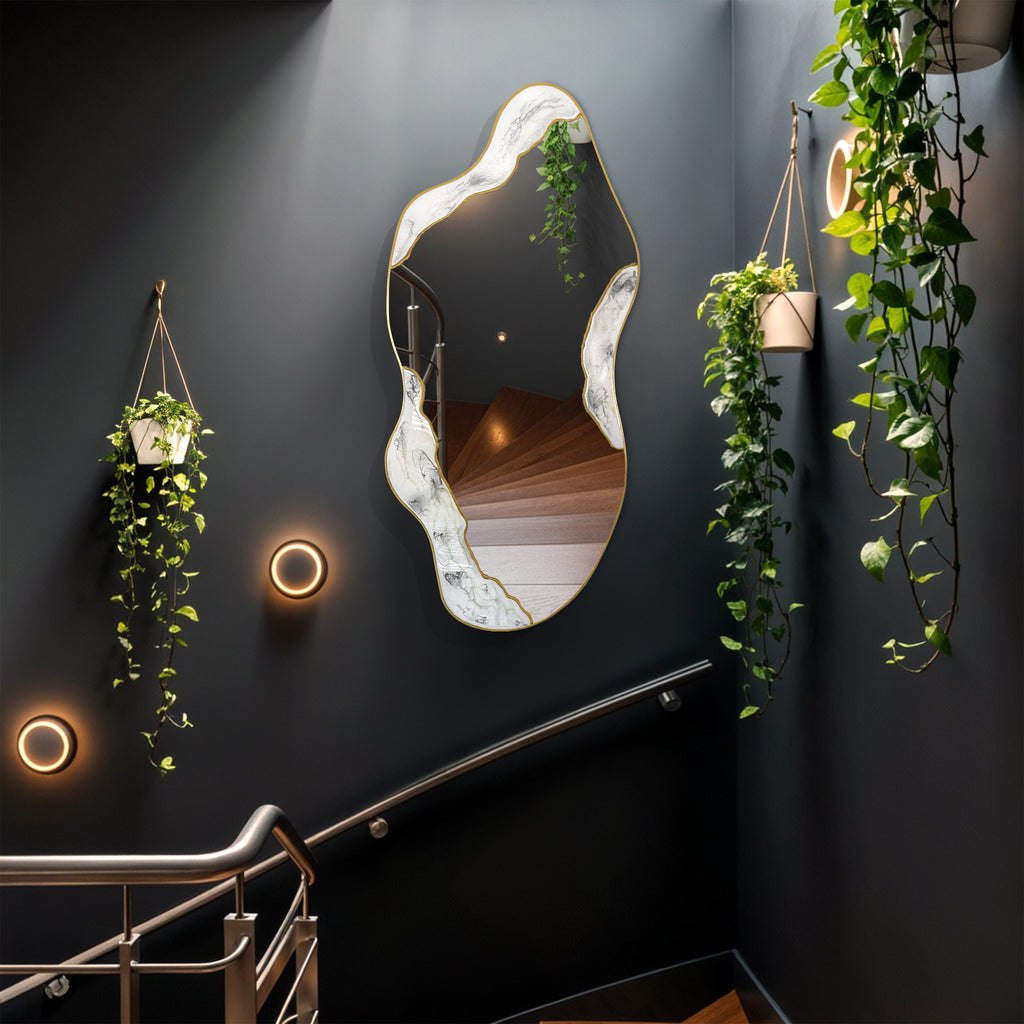 Kintsugi Flow – Irregular Gold Asymmetrical Wall Mirror